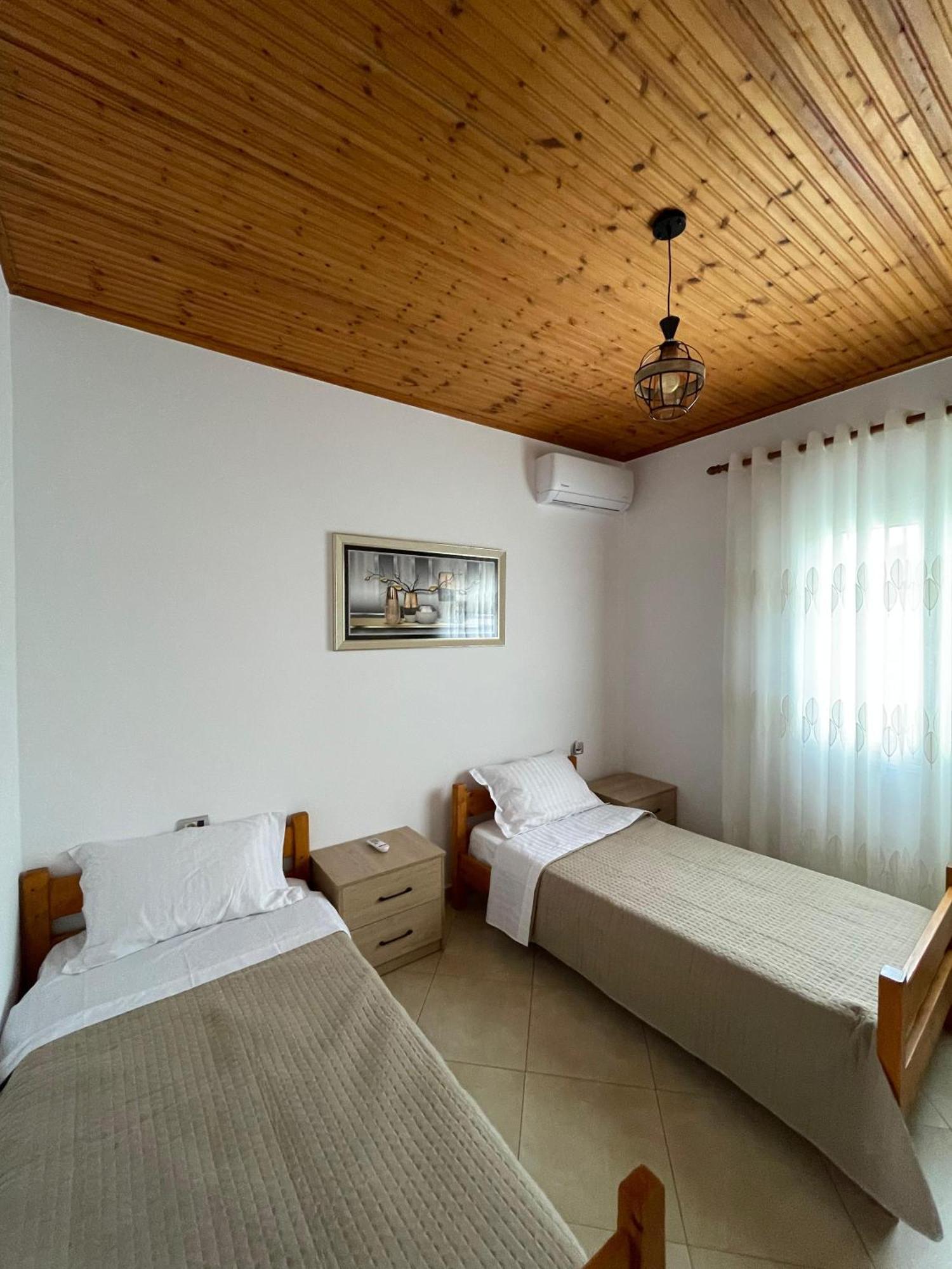 Rent Rooms Sakolli Berati Exterior foto